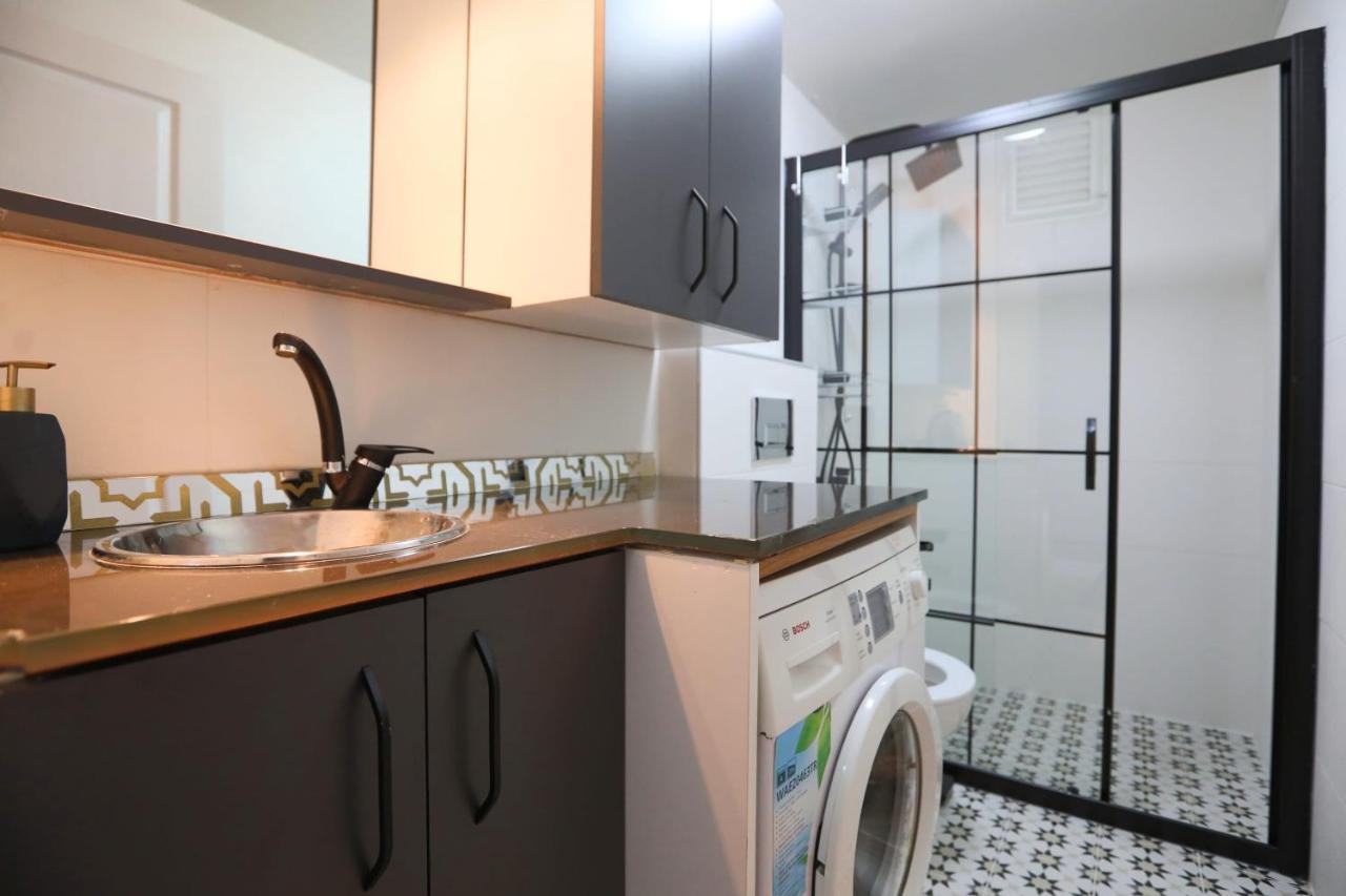 Stylish And Central Flat In Kadikoy Istanbul Exterior photo